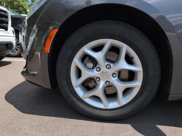 Used 2018 Chrysler Pacifica Touring-L Plus w/ Tire & Wheel Group FWD image 10