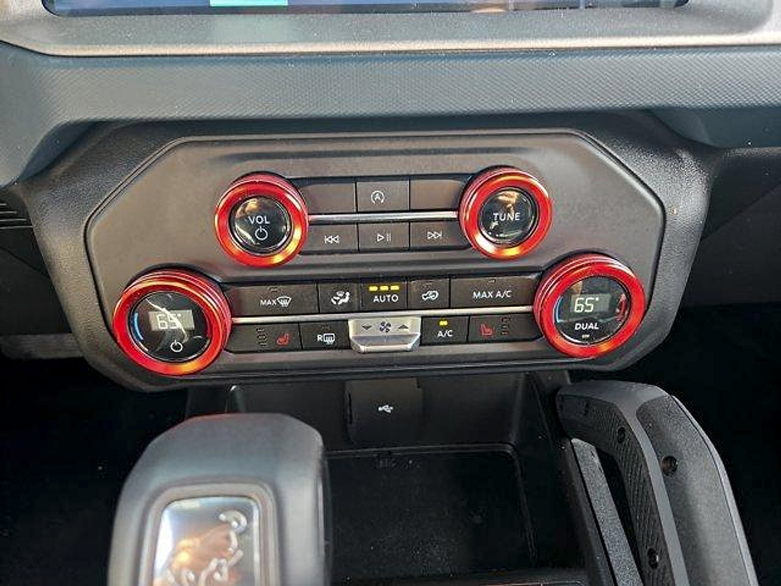 Certified 2024 Ford Bronco Outer Banks AWD/4WD image 20