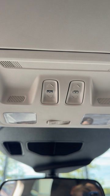 Certified 2022 Ford Escape SE w/ SE Sport Appearance Package AWD/4WD image 16