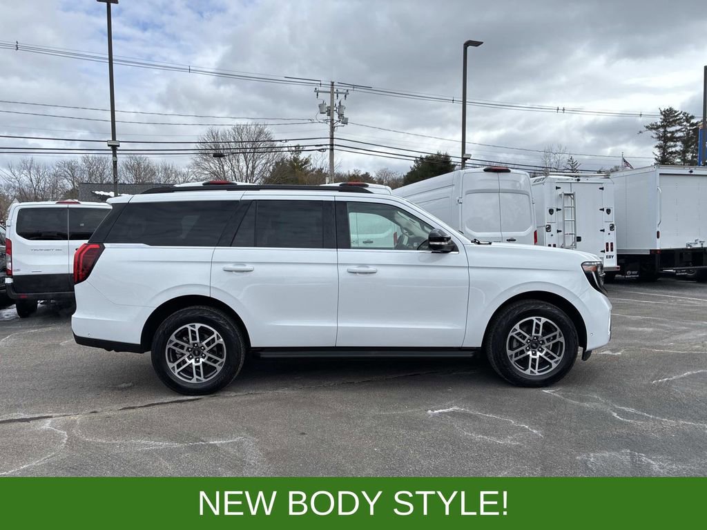 Certified 2025 Ford Expedition Active image 8