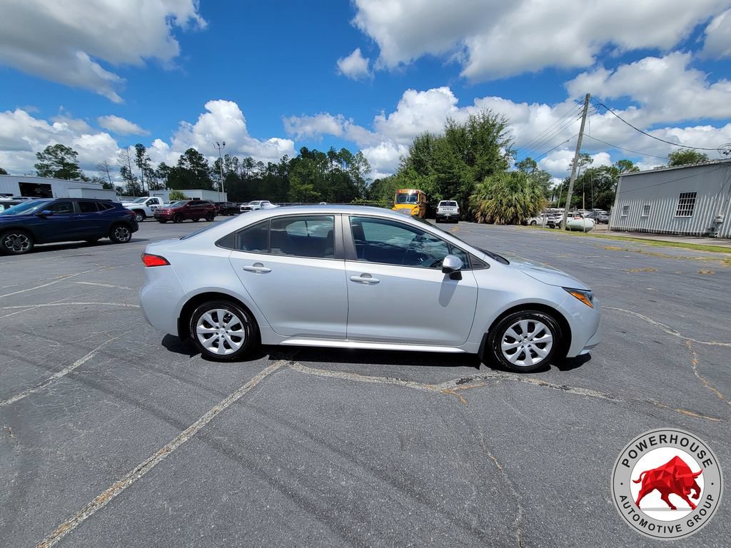 Used 2024 Toyota Corolla LE FWD image 6