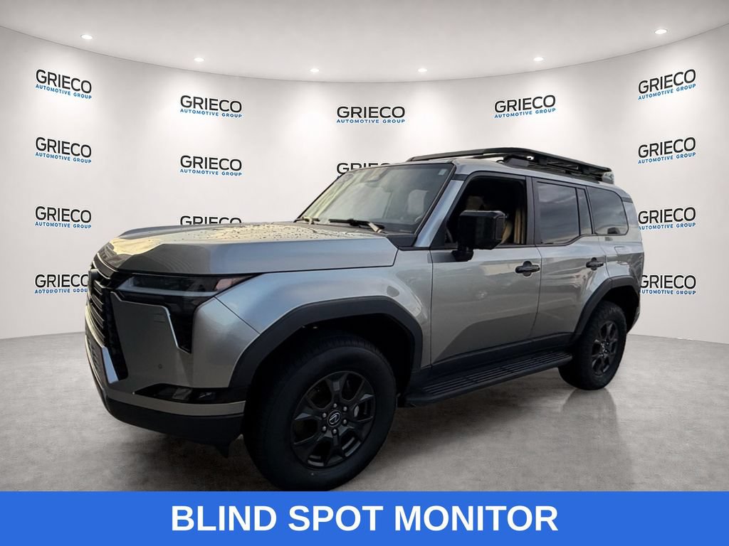 Used 2024 Lexus GX 550 AWD/4WD image 3