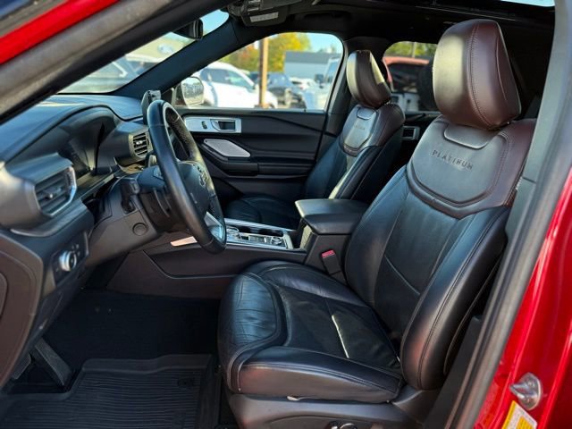 Certified 2020 Ford Explorer Platinum w/ Premium Technology Package image 14