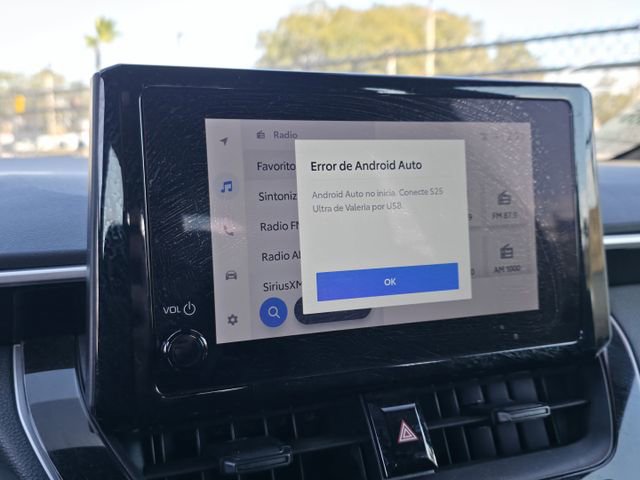 Used 2025 Toyota Corolla SE image 16