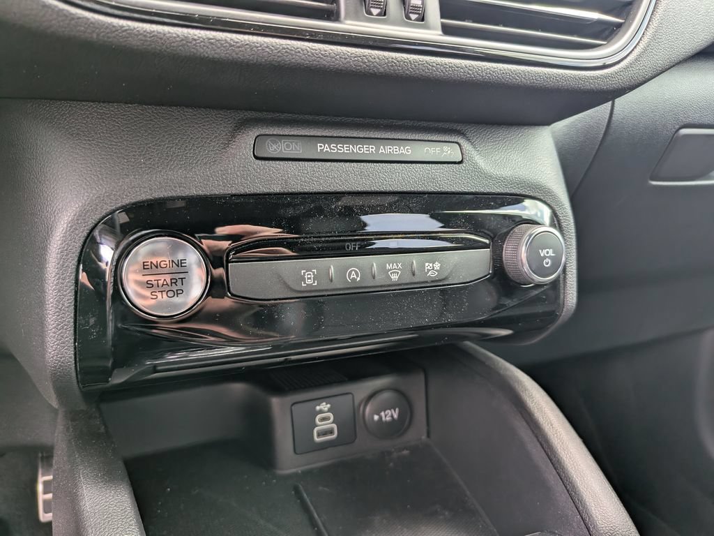 Certified 2024 Ford Escape ST-Line w/ Tech Pack #1 FWD image 23