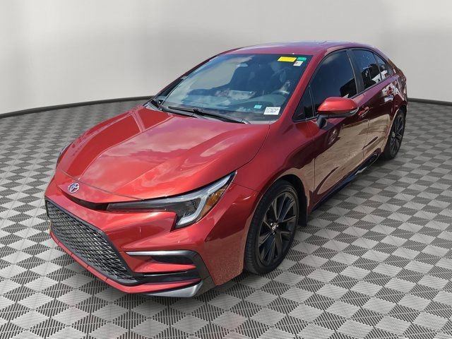 Used 2023 Toyota Corolla SE FWD image 2