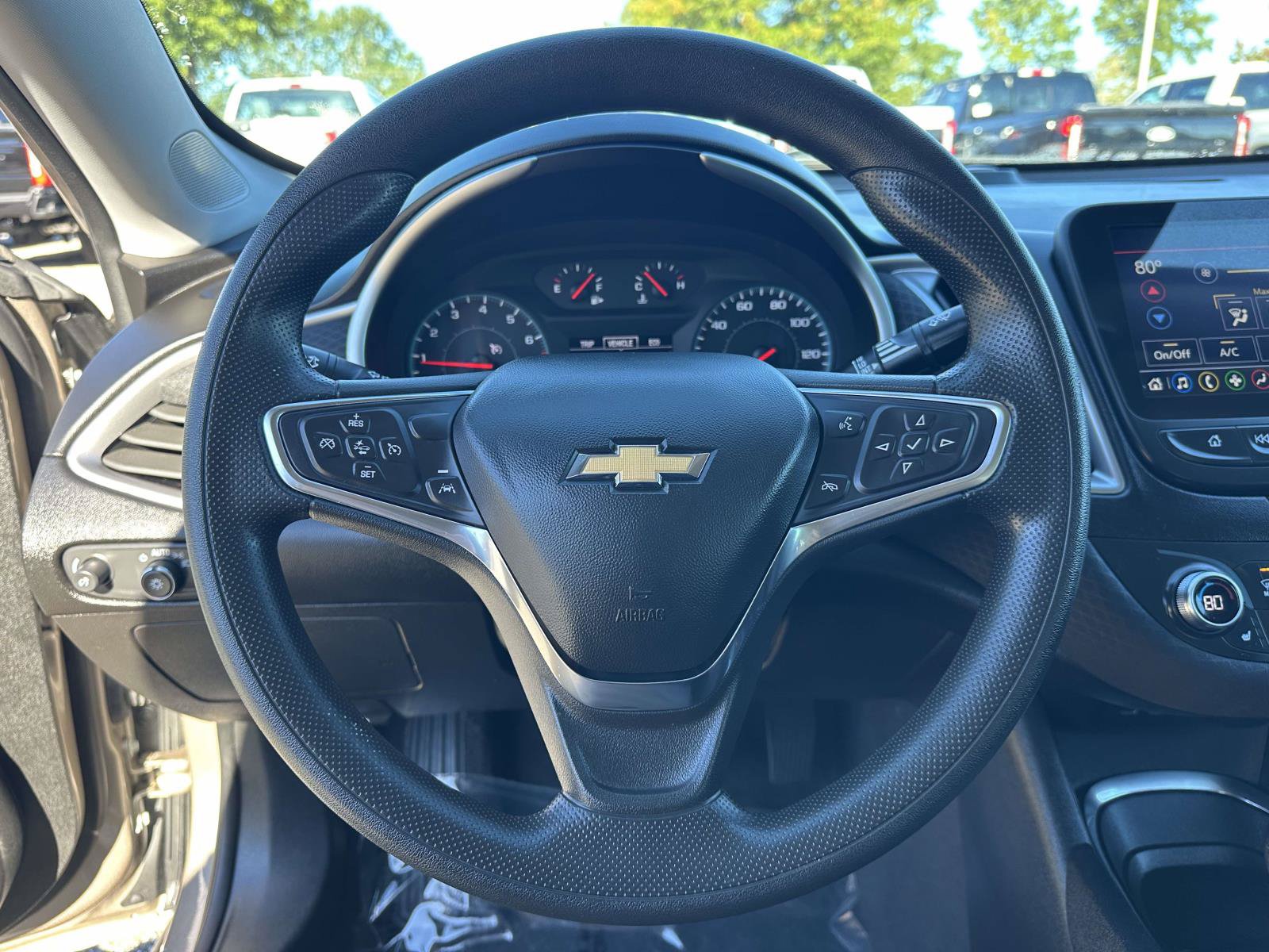 Used 2025 Chevrolet Malibu LT FWD image 13