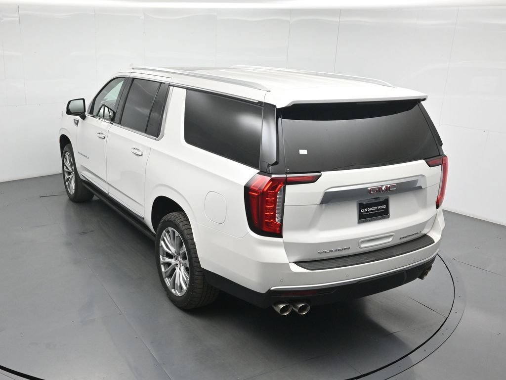 Used 2023 GMC Yukon XL Denali AWD/4WD image 41