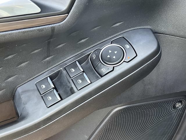 Certified 2020 Ford Escape Titanium AWD/4WD image 16