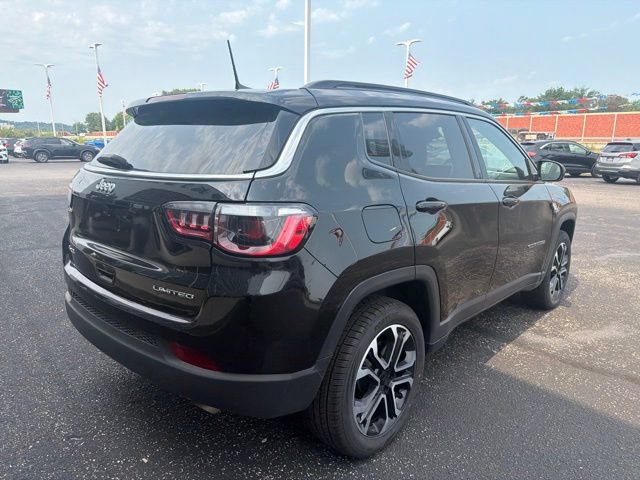 Used 2022 Jeep Compass Limited AWD/4WD image 2
