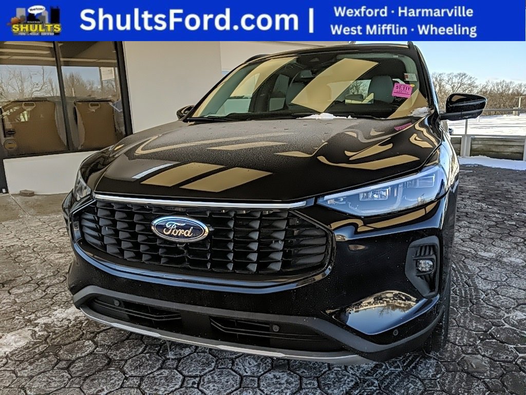 Certified 2025 Ford Escape Platinum w/ Premium Technology Package image 7