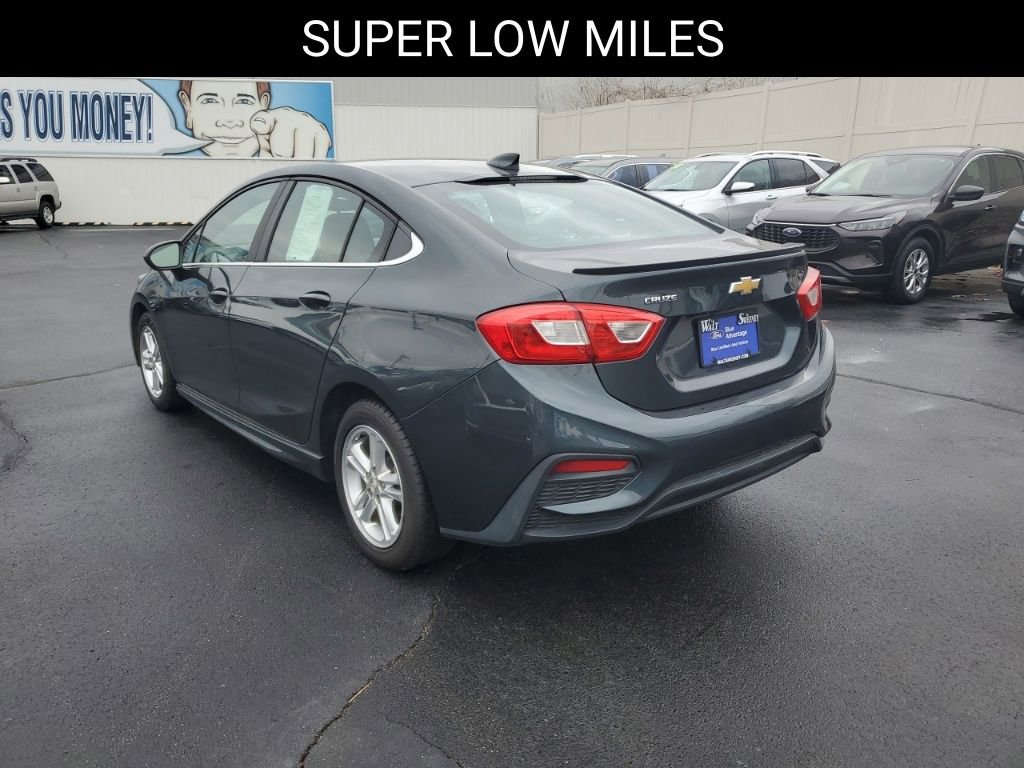 Used 2017 Chevrolet Cruze LT w/ RS Package image 3