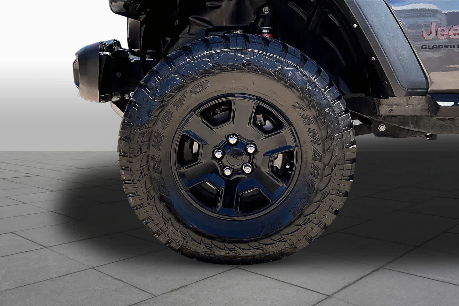 Used 2023 Jeep Gladiator Mojave w/ Trailer Tow Package AWD/4WD image 10