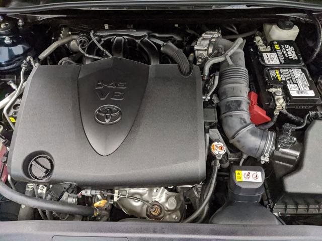 Used 2020 Toyota Camry XSE image 28