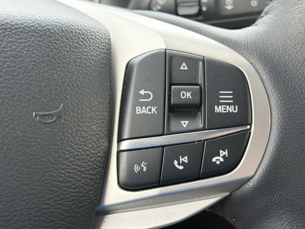 Certified 2023 Ford Explorer Limited w/ Equipment Group 301A AWD/4WD image 21