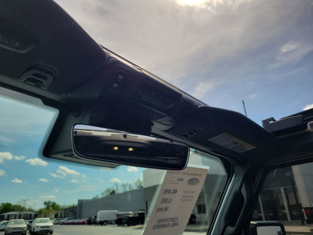 Used 2024 Jeep Wrangler High Altitude AWD/4WD image 30