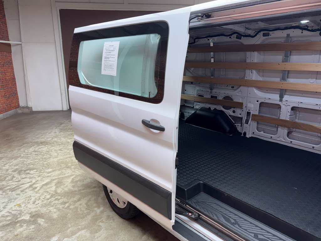 Certified 2025 Ford Transit 250 Low Roof w/ Exterior Upgrade Package RWD image 22