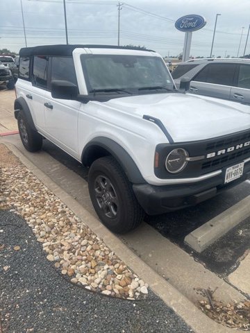 Certified 2025 Ford Bronco 4-Door AWD/4WD image 3