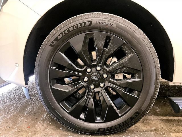 Certified 2025 Ford Expedition Max Platinum w/ Stealth Appearance Package AWD/4WD image 8