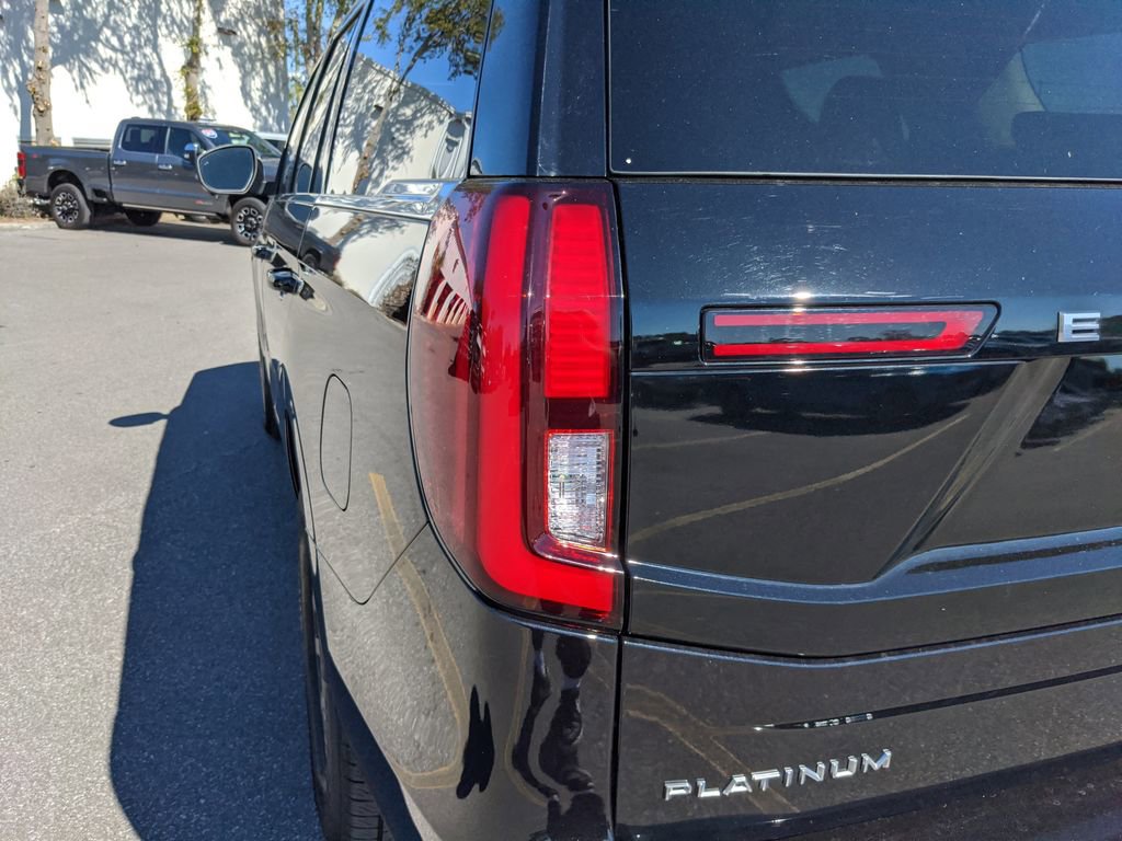 Certified 2025 Ford Expedition Platinum image 12