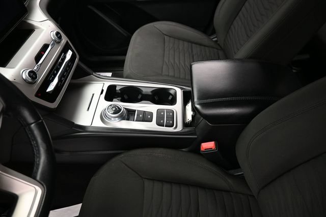 Certified 2021 Ford Explorer XLT RWD image 26