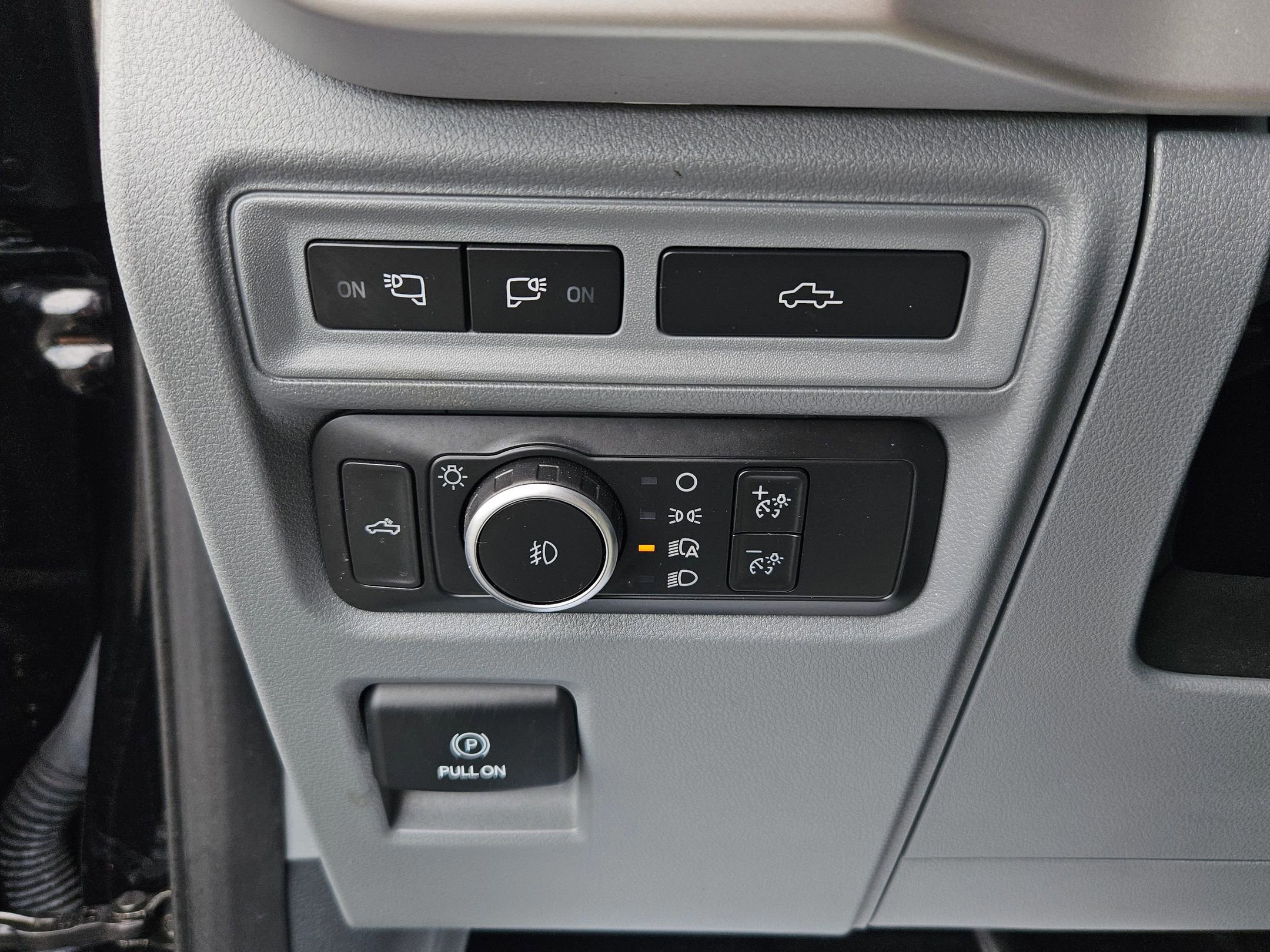 Certified 2022 Ford F150 XLT w/ Equipment Group 302A High image 16