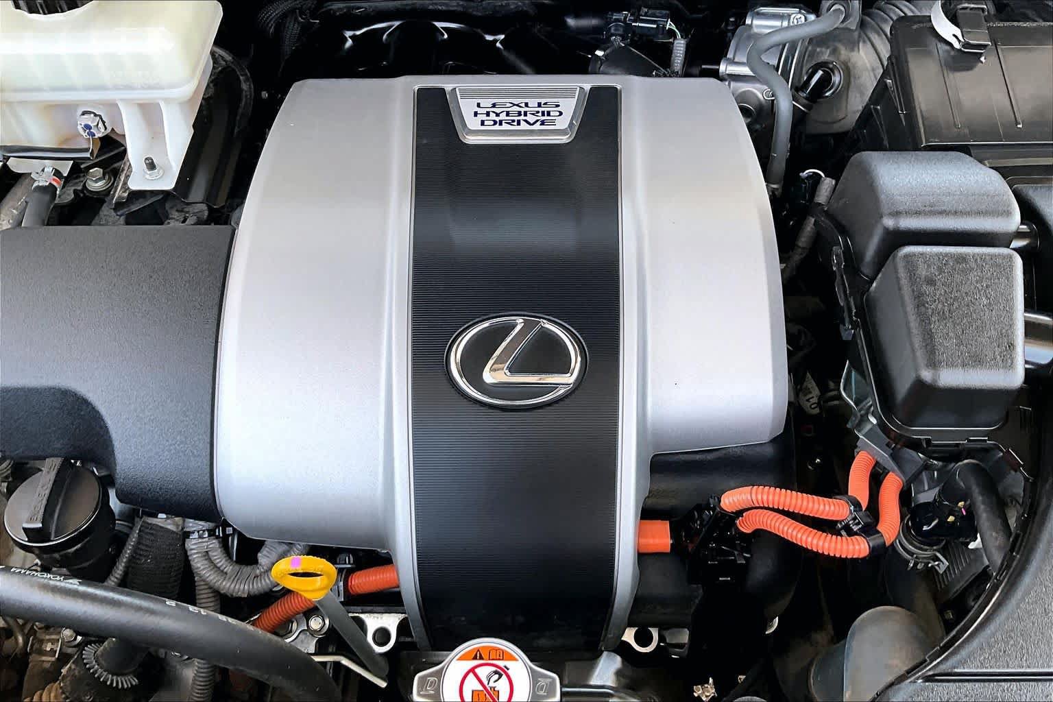 Used 2018 Lexus RX 450hL Premium w/ Premium Package AWD/4WD image 33