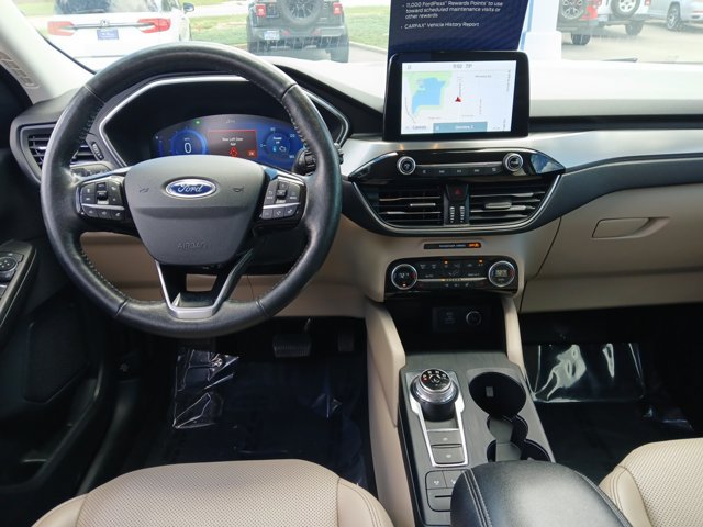 Certified 2021 Ford Escape Titanium w/ Class II Trailer Tow Package FWD image 7