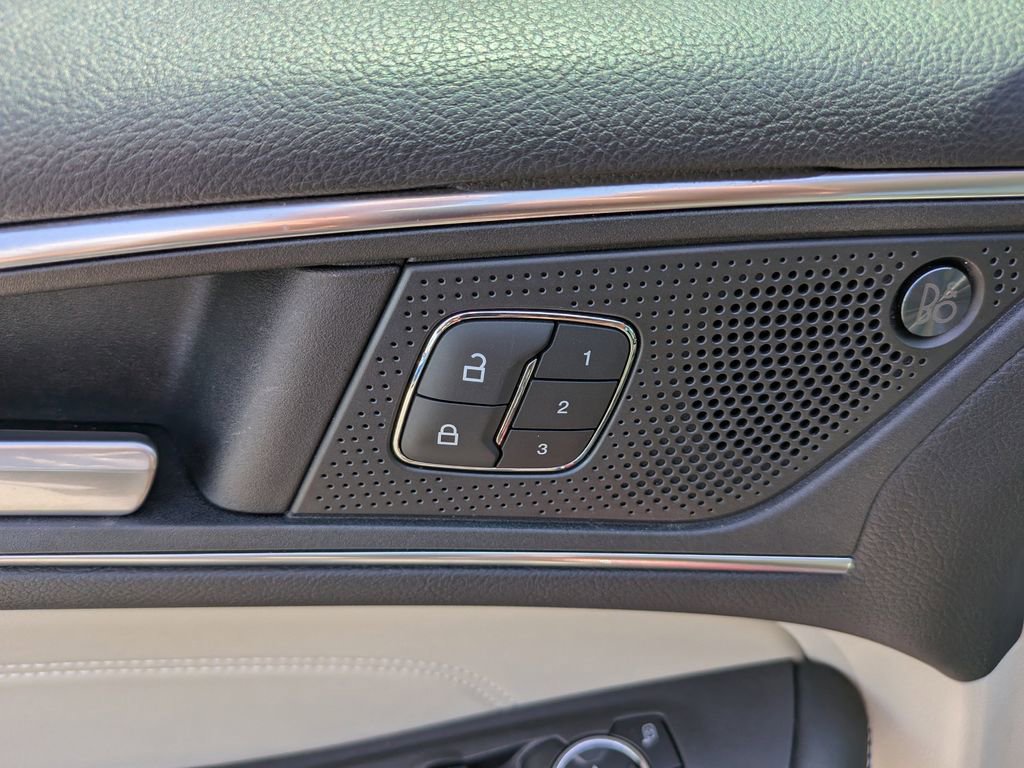 Certified 2021 Ford Edge Titanium FWD image 23