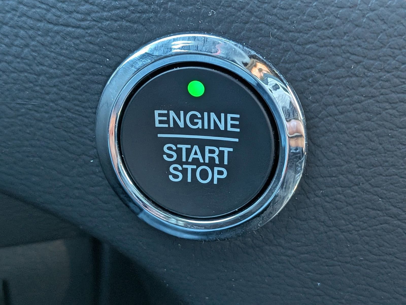 Certified 2024 Ford Edge ST-Line image 33