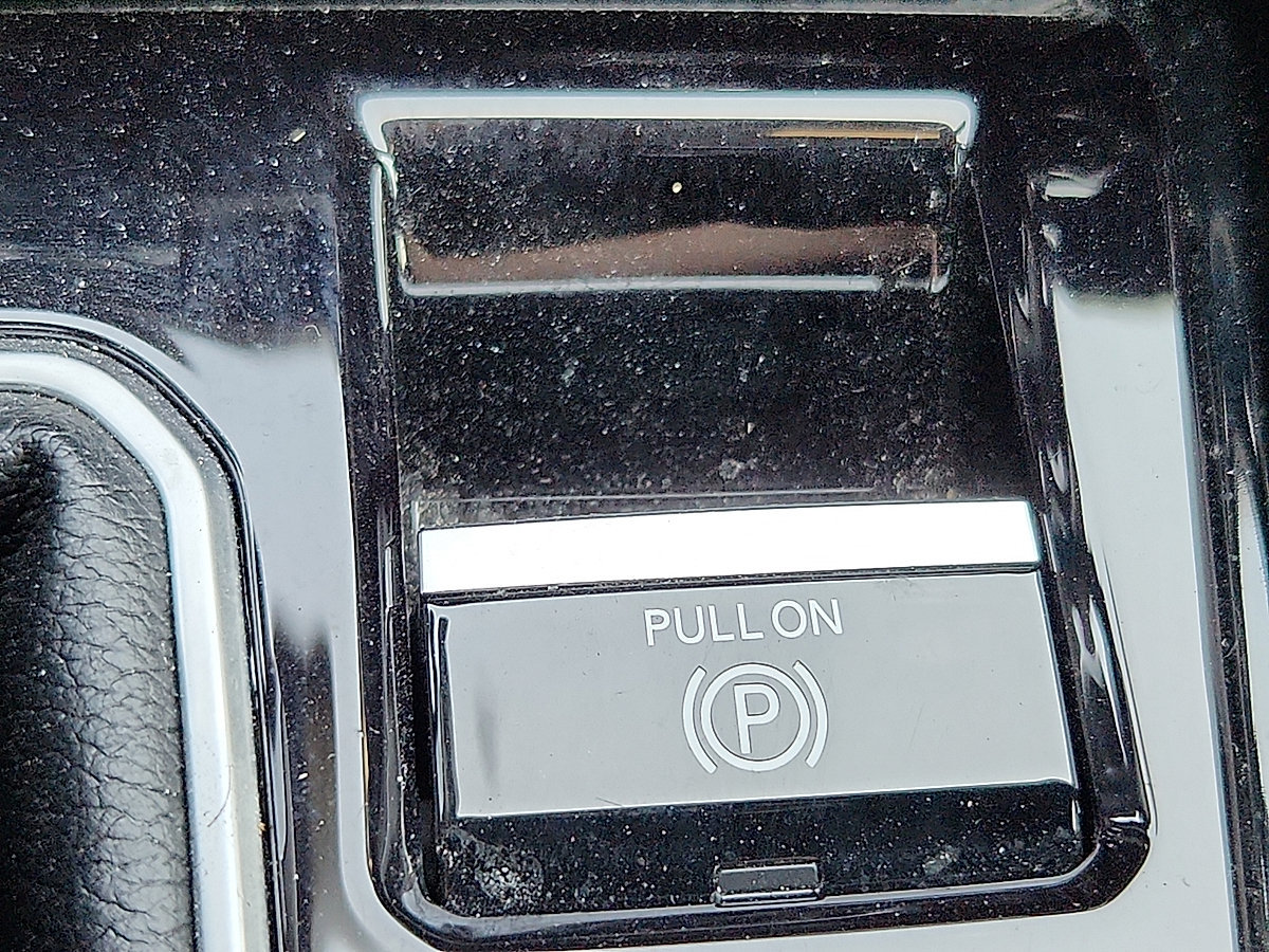 Used 2025 Jeep Compass Limited AWD/4WD image 27