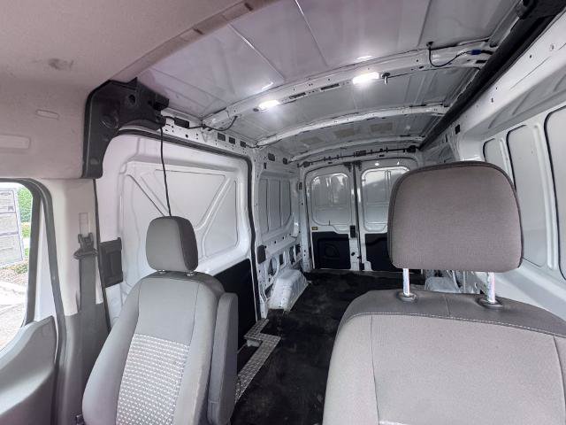 Certified 2023 Ford Transit 250 Medium Roof AWD image 30