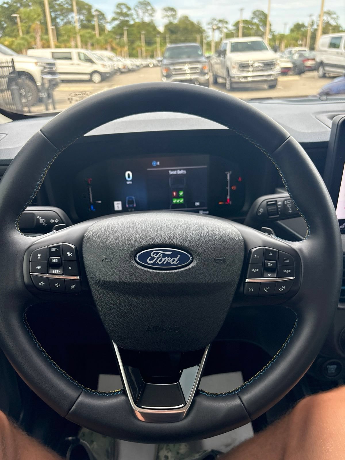 Certified 2025 Ford Maverick Lobo AWD/4WD image 16
