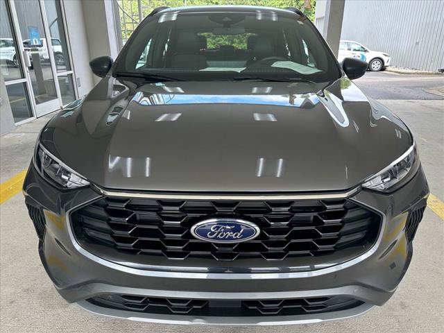 Certified 2023 Ford Escape ST-Line w/ Tech Pack #1 FWD image 8