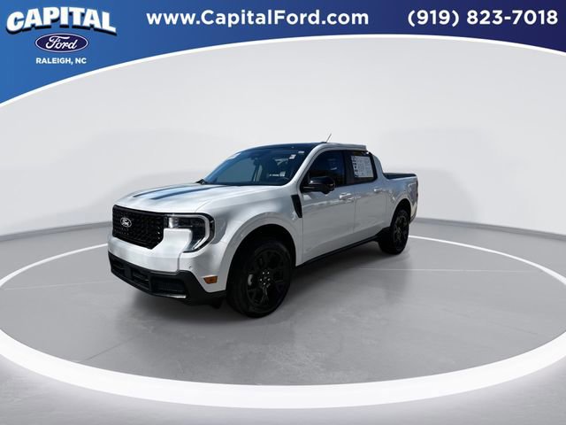 Certified 2025 Ford Maverick Lariat w/ Black Appearance Package image 2