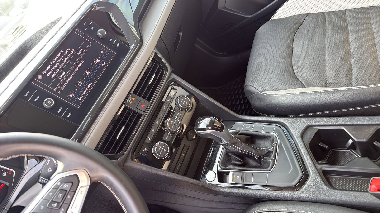 Used 2022 Volkswagen Taos SEL FWD image 20