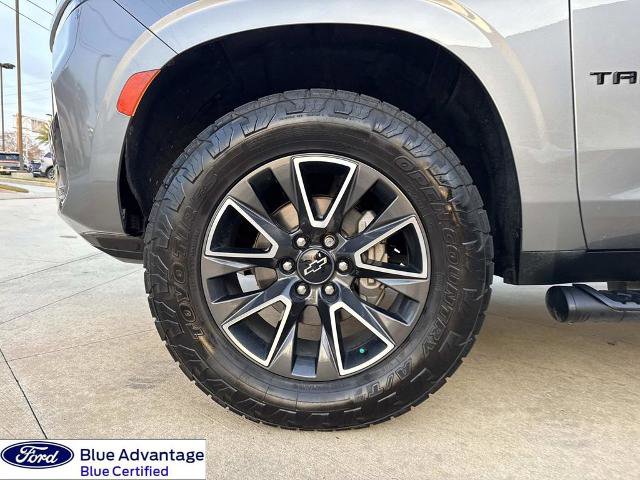 Used 2022 Chevrolet Tahoe Z71 w/ Luxury Package AWD/4WD image 7