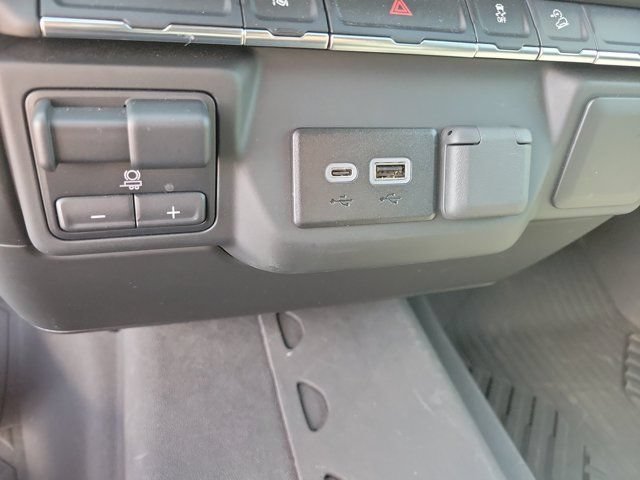 Used 2025 Chevrolet Silverado 2500 Custom w/ Custom Blackout Package AWD/4WD image 30