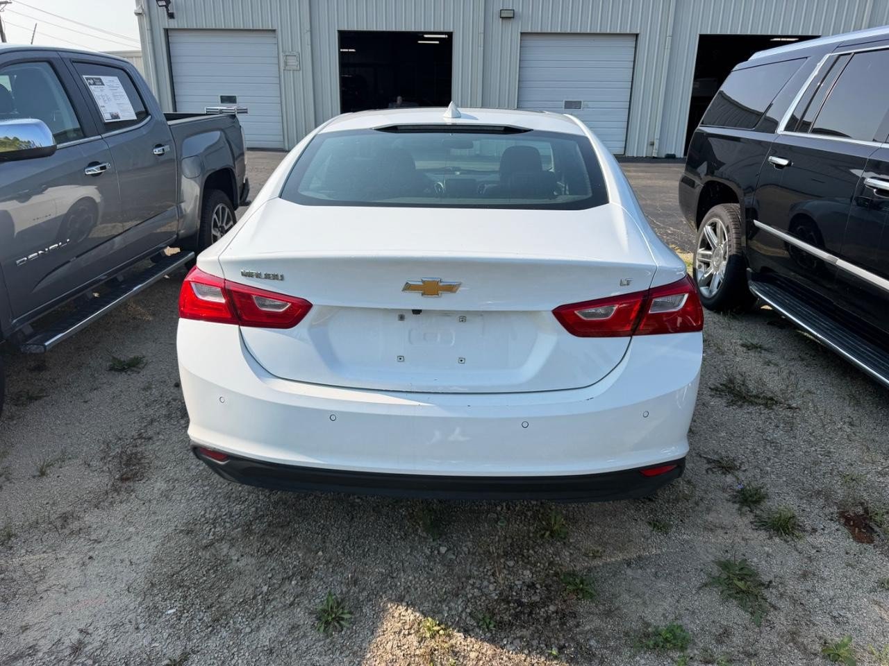 Used 2024 Chevrolet Malibu LT FWD image 3