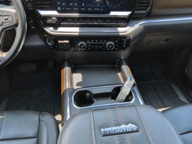 Used 2024 Chevrolet Silverado 2500 High Country w/ High Country Premium Package AWD/4WD image 23