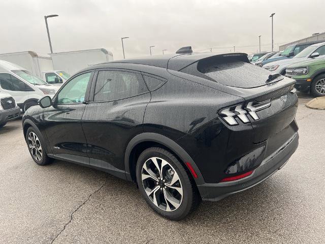 Certified 2025 Ford Mustang Mach-E Select w/ Comfort Package Lite image 5