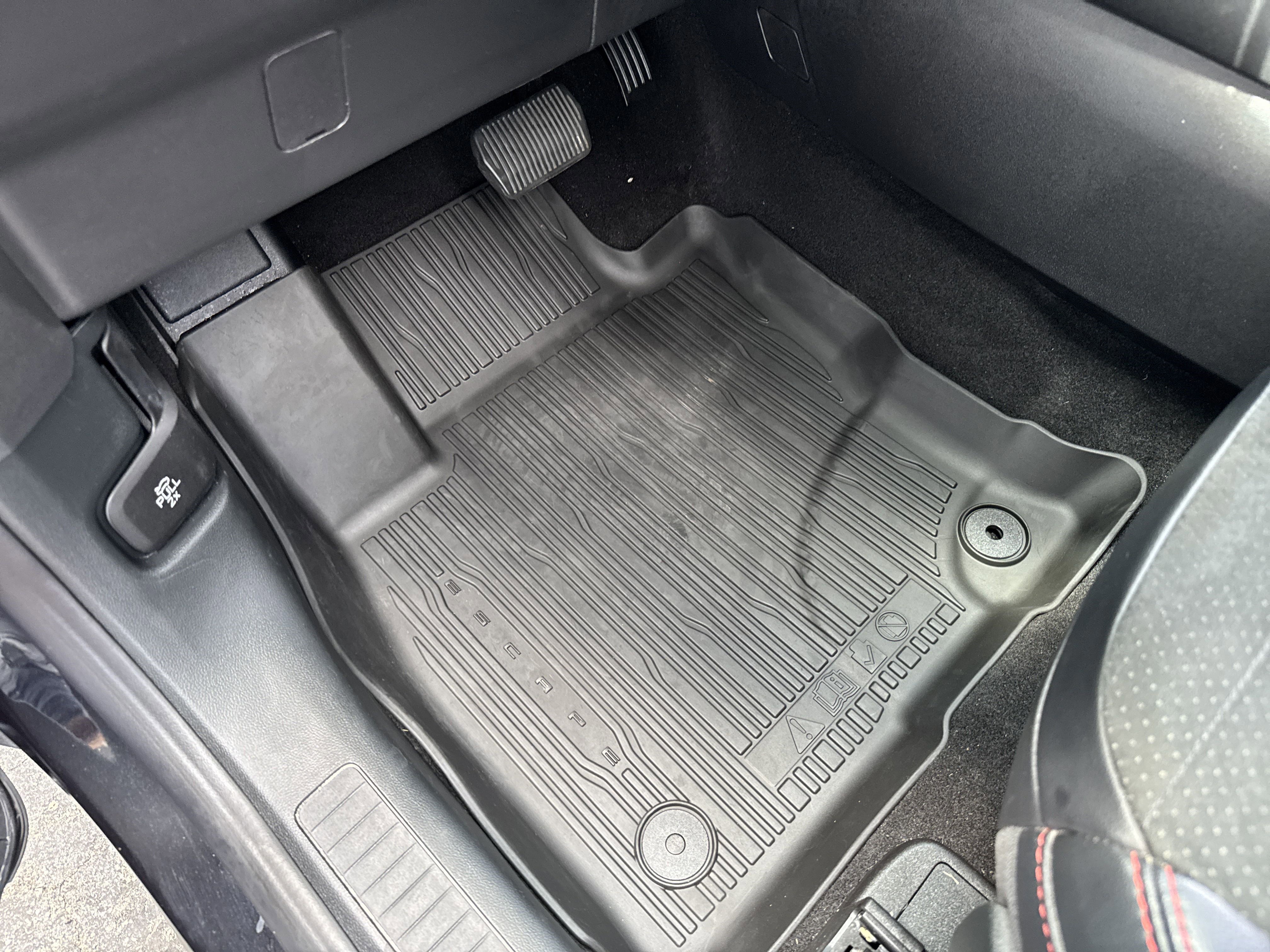 Certified 2022 Ford Escape SEL w/ SEL Stealth AWD Package image 21