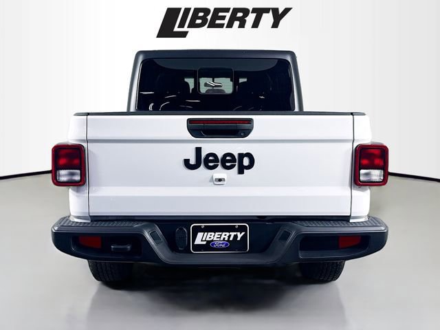 Used 2023 Jeep Gladiator Sport image 4