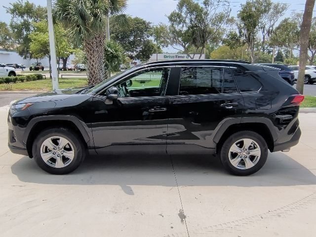 Used 2024 Toyota RAV4 XLE AWD/4WD image 9