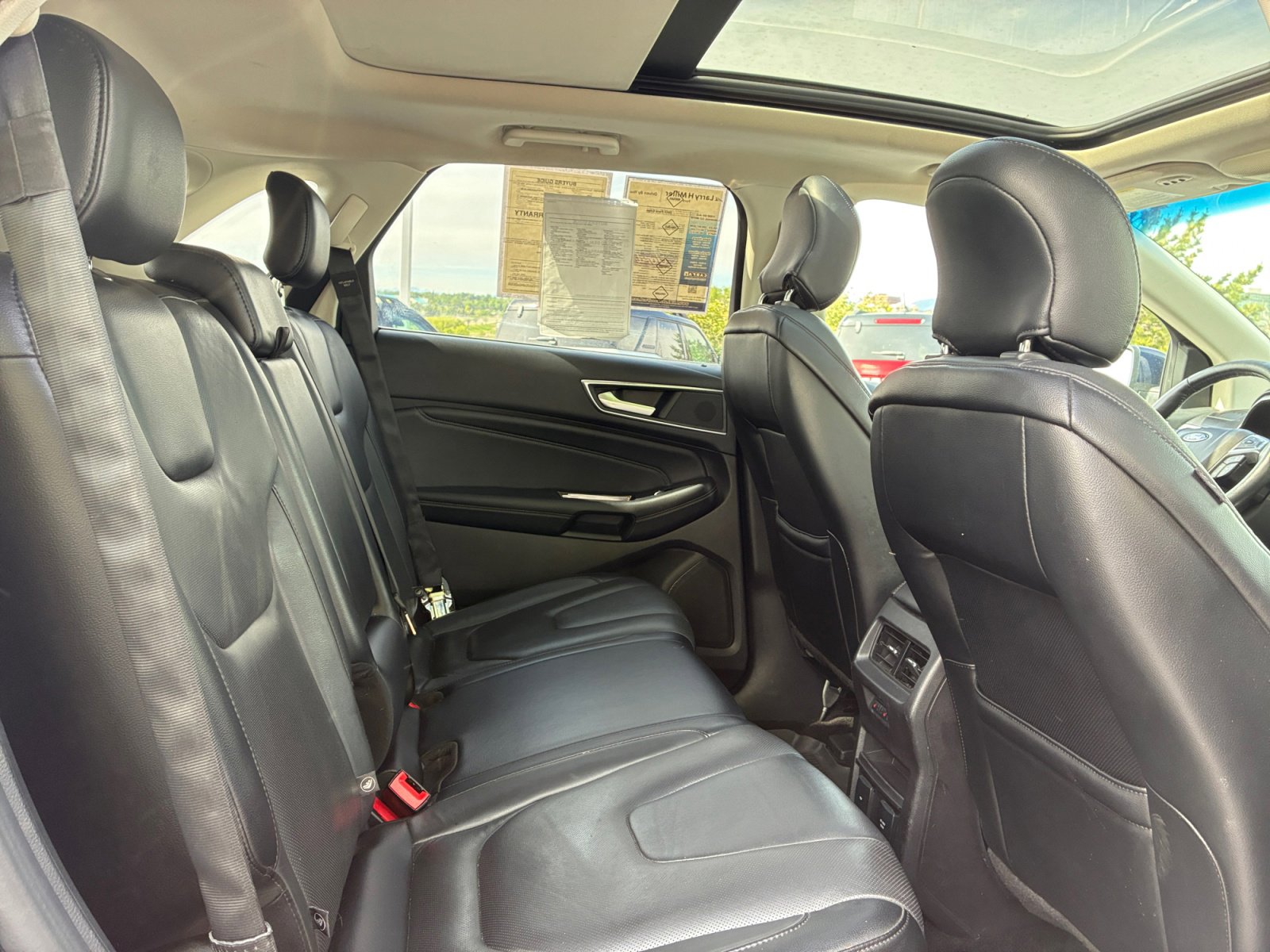 Certified 2017 Ford Edge Titanium w/ Equipment Group 302A AWD/4WD image 18