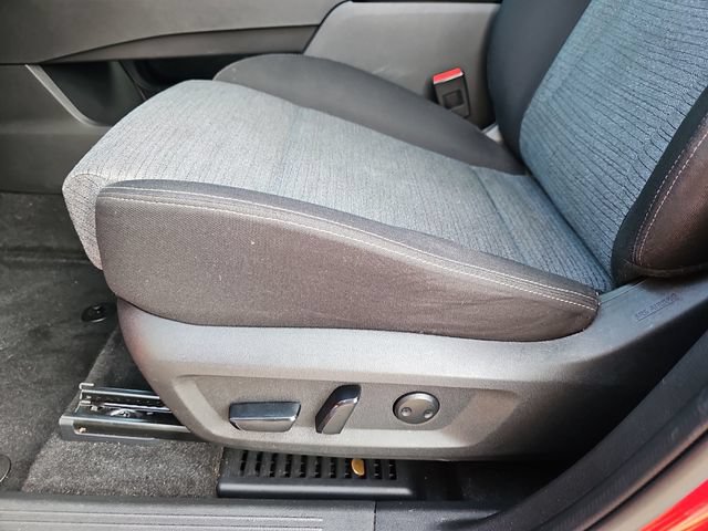 Used 2023 Nissan Rogue SV AWD/4WD image 18
