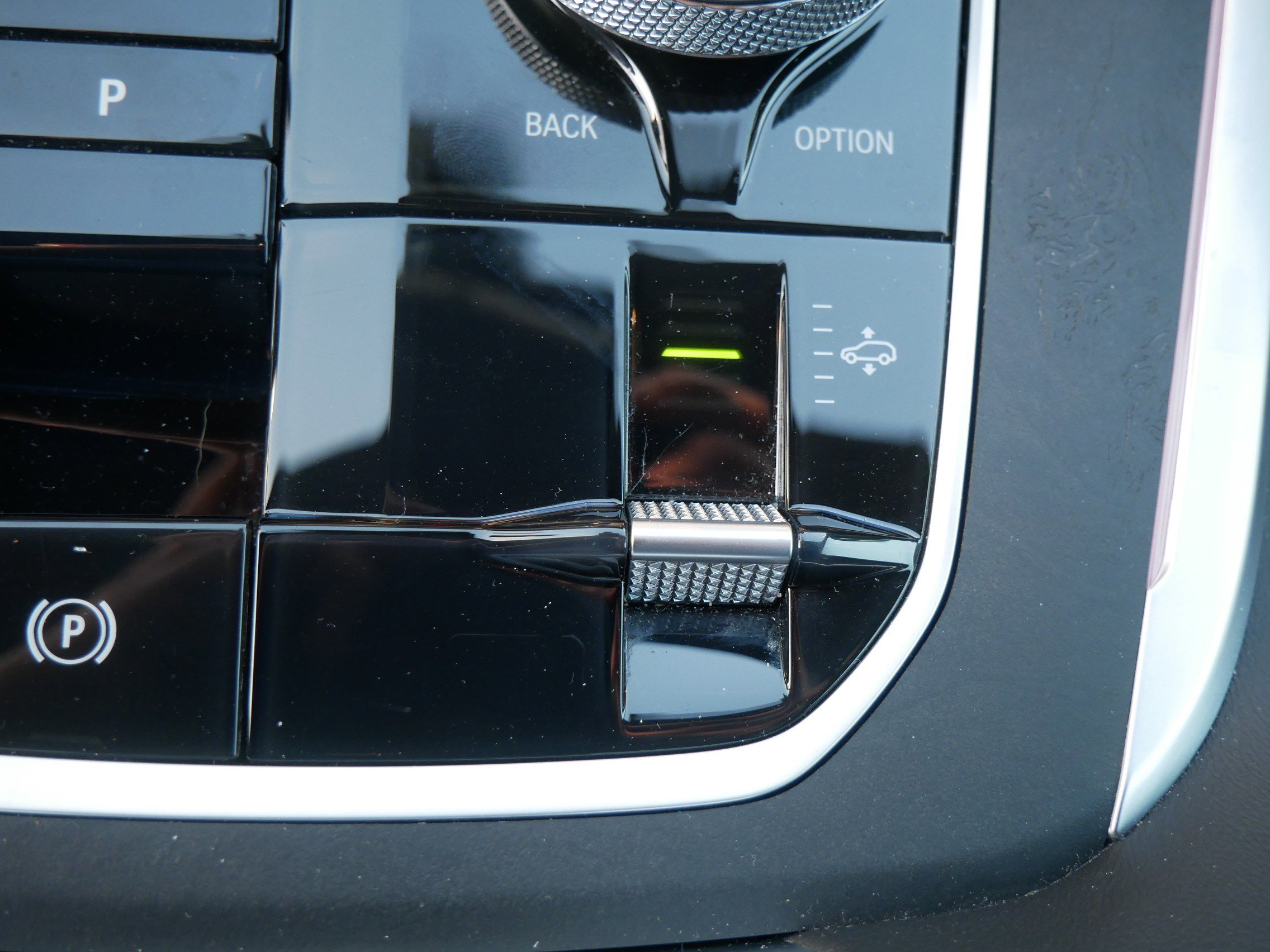 Used 2023 BMW X7 xDrive40i w/ Executive Package image 34