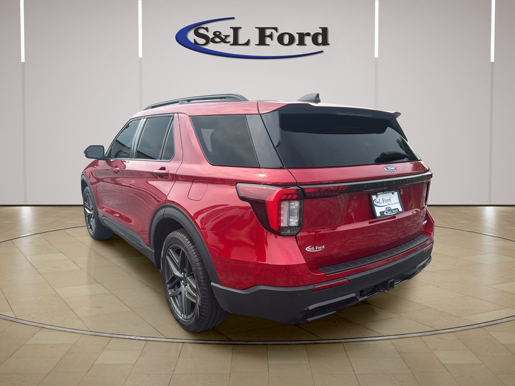 Certified 2025 Ford Explorer ST-Line w/ Premium Package AWD/4WD image 5