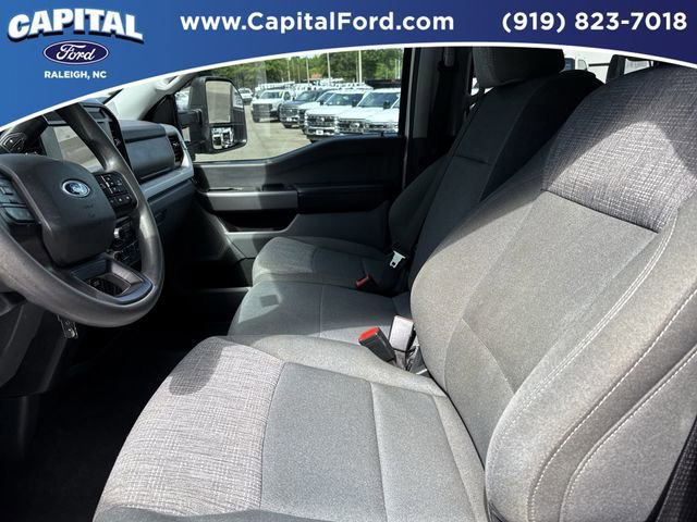 Certified 2025 Ford F250 XLT AWD/4WD image 19