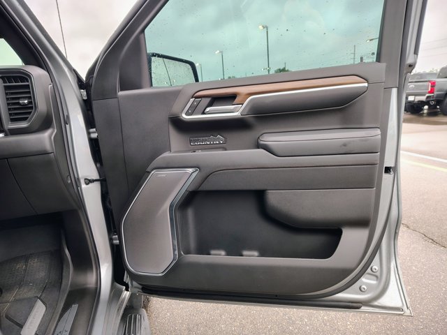 Used 2026 Chevrolet Silverado 1500 High Country AWD/4WD image 14